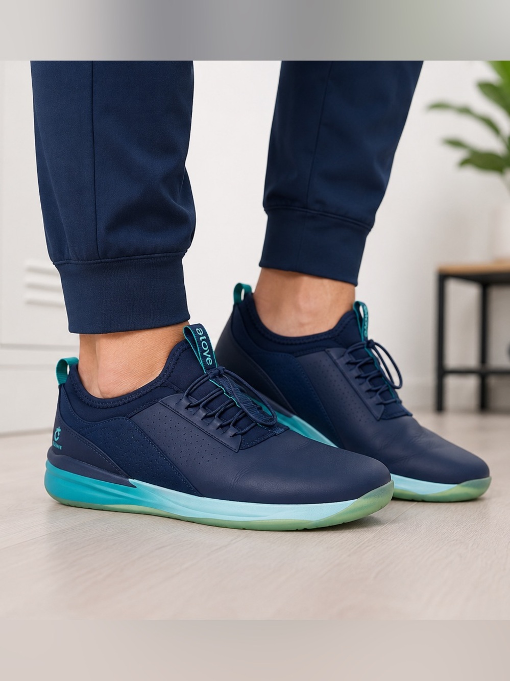 Clove Classic Nursing Shoes Navy Aqua Women’s 10 Men’s 8.5 EU 42 Healthcare